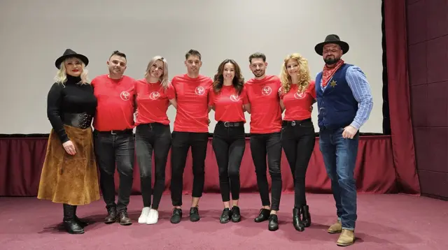 Dansatorii Magic Dance Studio pe scenă
