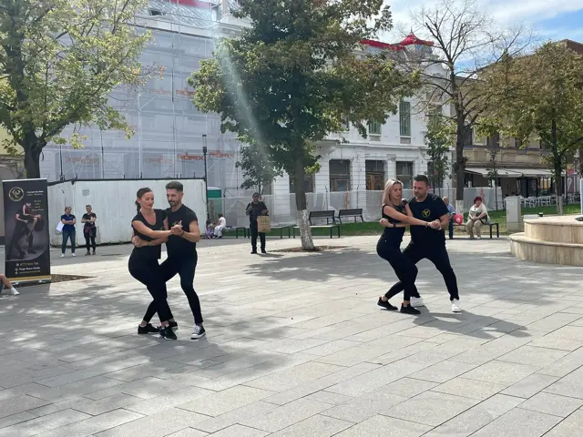 Petrecere sau ieșire cu comunitatea Magic Dance Studio
