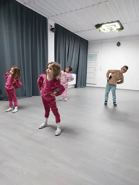 Copiii de la Salsa & Bachata Kids, Magic Dance Studio