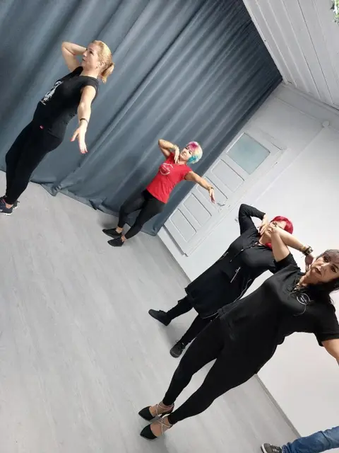 Seară de curs la Magic Dance Studio, Deva