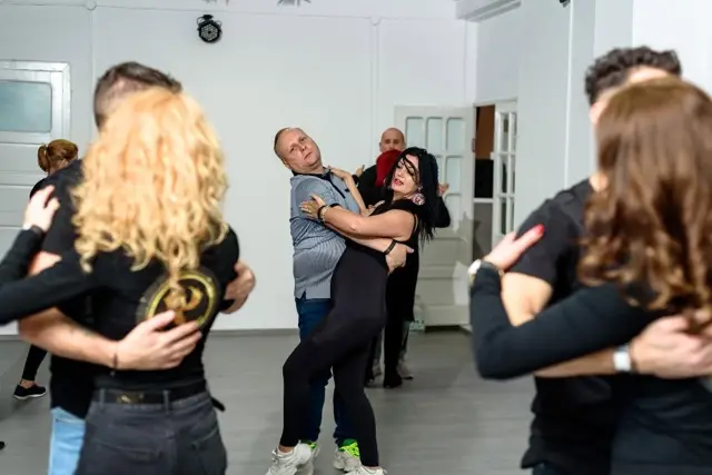 Seară de curs la Magic Dance Studio, Deva